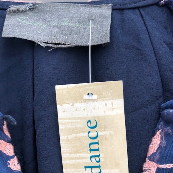 NEW Sunday in Brooklyn embroidered top navy/rose! - Picture 5 of 5